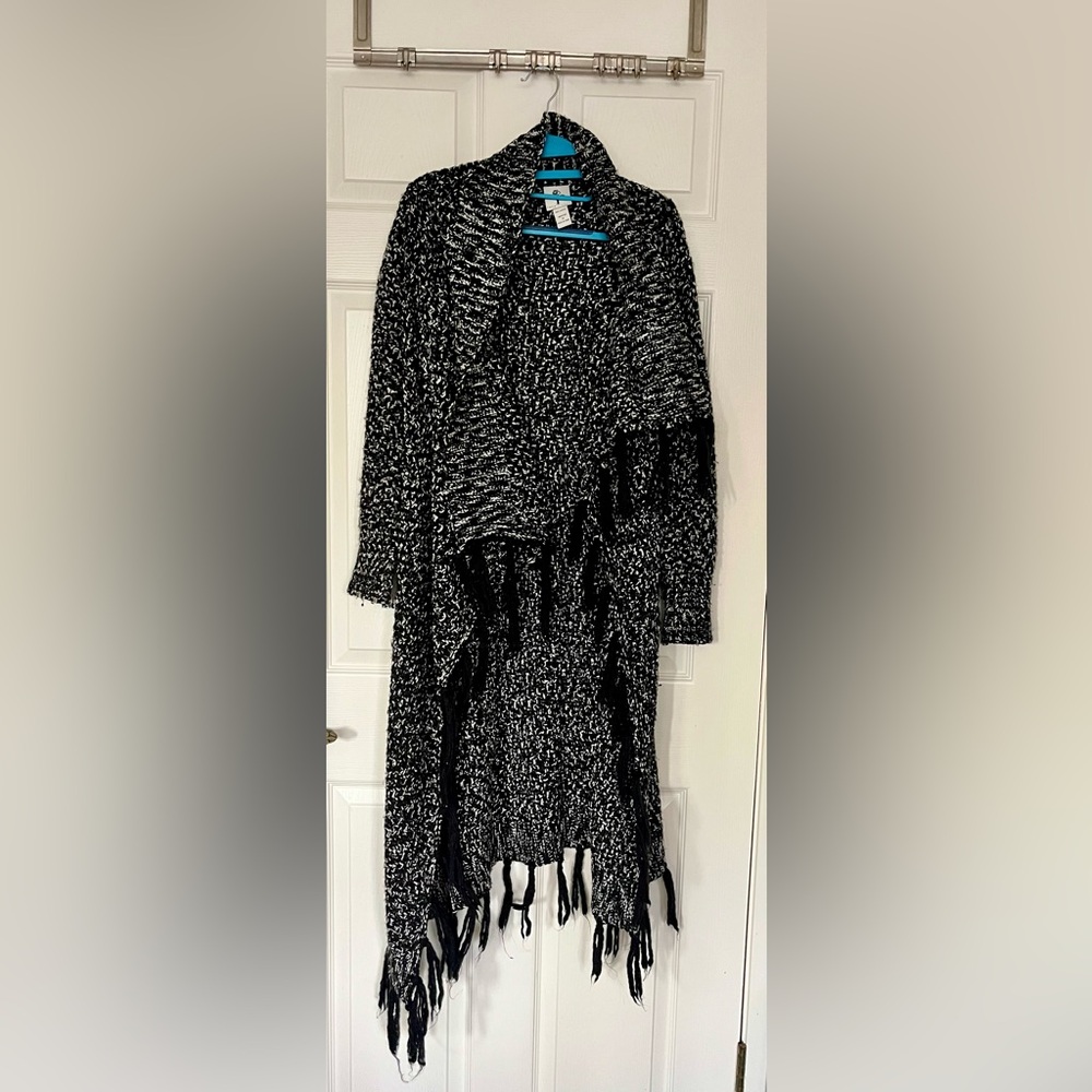 Rain+Rose Black and White Long Sleeve Wrap Sweater with Fringe in Size M